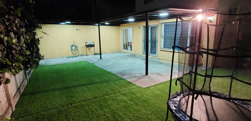 Gran Casa en Avenida Larapinta Poniente.