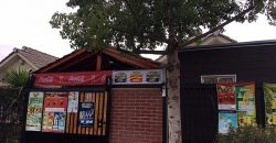 HERMOSA CASA CON LOCAL COMERCIAL // LA ROBLERIA // 3ª ETAPA LARAPINTA // LAMPA