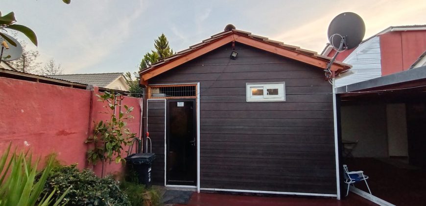 Hermosa Casa En La Roblería Con Amplia 3ra Etapa Larapinta