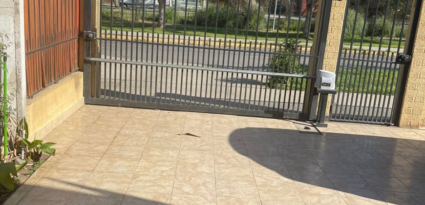 Casa En Perfectas Condiciones Los Halcones Larapinta Lampa