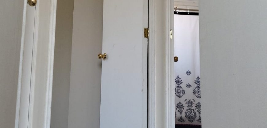 Hermosa casa aislada ubicada en Microbarrio Los Copihues, Larapinta