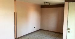 VENTA CASA 1 PISO AISLADA PASAJE LAS LILAS 2ª ETAPA LARAPINTA