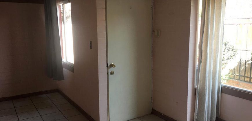 VENTA CASA 1 PISO AISLADA PASAJE LAS LILAS 2ª ETAPA LARAPINTA