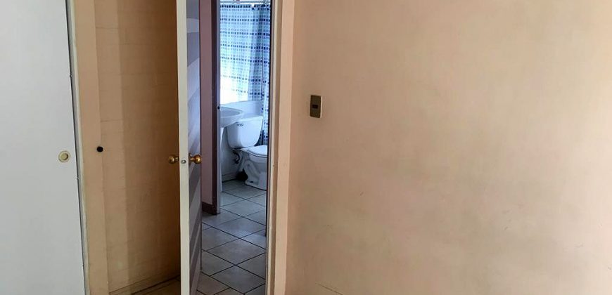 VENTA CASA 1 PISO AISLADA PASAJE LAS LILAS 2ª ETAPA LARAPINTA