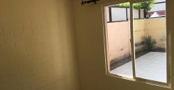 VENTA CASA 1 PISO AISLADA PASAJE LAS LILAS 2ª ETAPA LARAPINTA