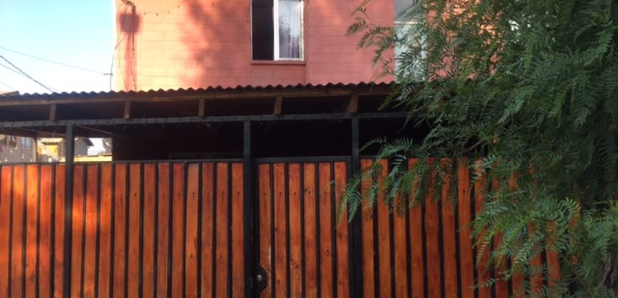 Venta de Amplia  Propiedad en Pasaje Directora María Mella Lampa.
