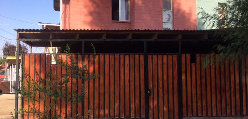 Venta de Amplia  Propiedad en Pasaje Directora María Mella Lampa.