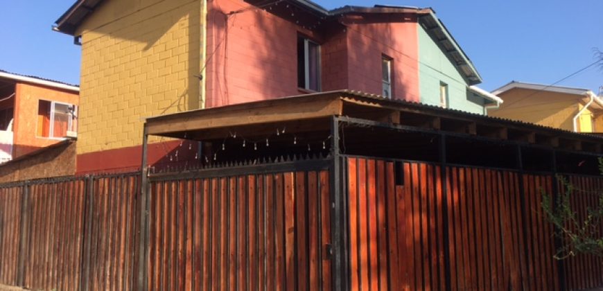 Venta de Amplia  Propiedad en Pasaje Directora María Mella Lampa.