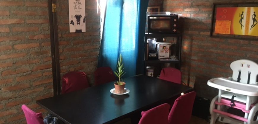 Venta de Amplia  Propiedad en Pasaje Directora María Mella Lampa.