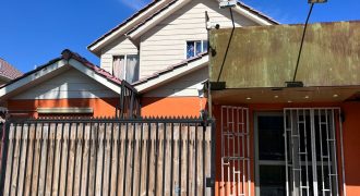 Casa amplia en Avenida Los Halcones 2da etapa Larapinta