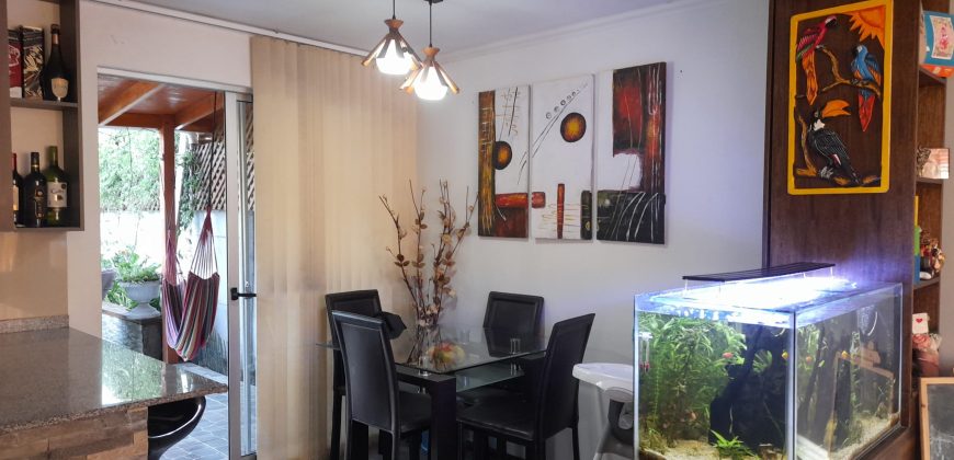 Bella casa en Condominio Las Pataguas Larapinta