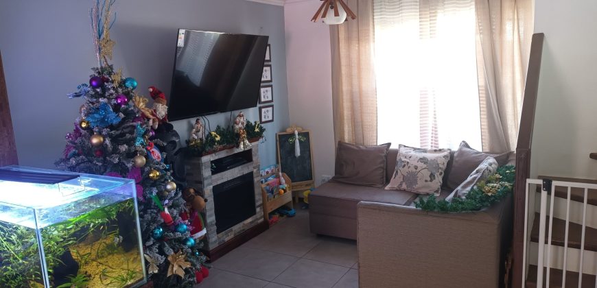 Bella casa en Condominio Las Pataguas Larapinta
