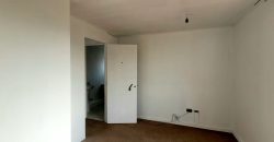 Venta propiedad con Locales Comerciales Avda Los Halcones Larapinta