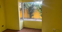 Bella Casa Aislada en Pasaje Los Espinos Larapinta