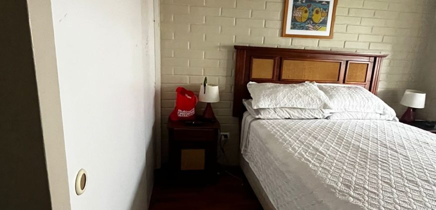 Bella Casa Comercial en Pasaje El Clavel Poniente Larapinta 1ra etapa