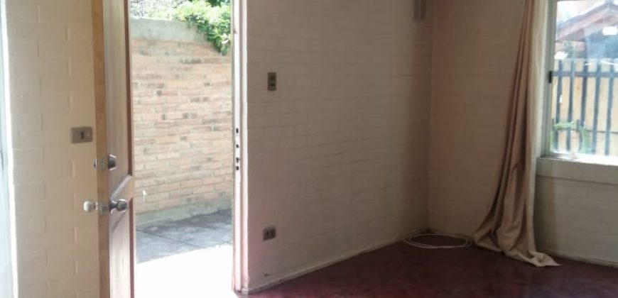 Bella casa en Pasaje Los Alerces, Villa Santa Rosa, Comuna de Lampa. Valor $ 385.000