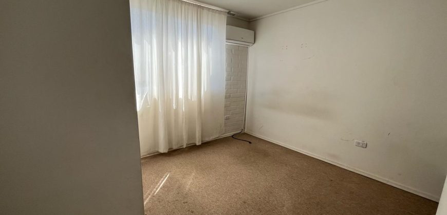 Casa amplia en Condominio Las Flores Larapinta