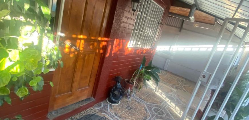 Amplia Propiedad a la Venta en Pasaje Domingo Jara, Sector, Lampa.