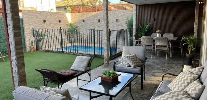Amplia y luminosa casa en Condominio Los Coihues, Larapinta