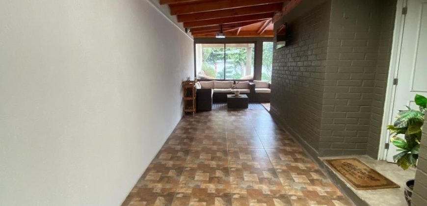 Bella casa en Condominio Los Coihues Larapinta