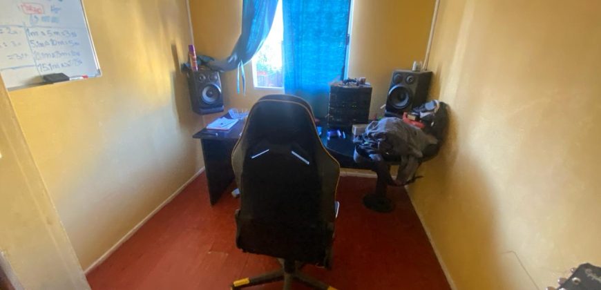 Arriendo de Bella casa amplia en Pasaje Peatonal Elías Carrasco,  Lampa Valor $350.000