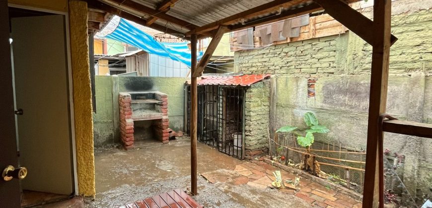 Bella Casa en Pasaje Los Espinos Lampa