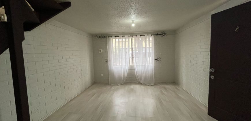 Bella Casa en Pasaje Los Espinos Lampa