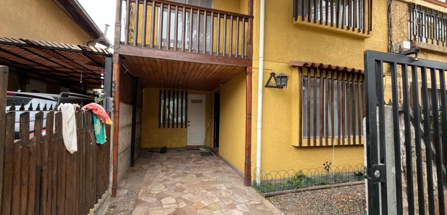 Bella Casa en Pasaje Los Espinos Lampa