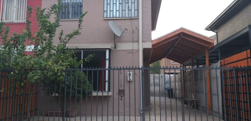 Arriendo de propiedad en Capachito, 5ta etapa Larapinta, Comuna de Lampa. Valor $ 400.000.