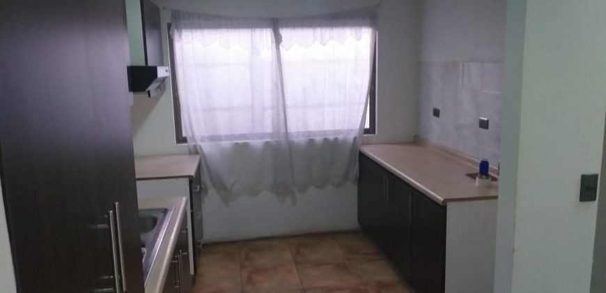 Arriendo de propiedad en Capachito, 5ta etapa Larapinta, Comuna de Lampa. Valor $ 400.000.