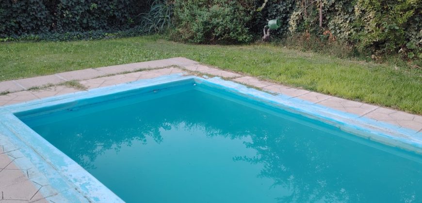 Bella Casa en Villa Manuel Plaza Calle Coleumu Lampa