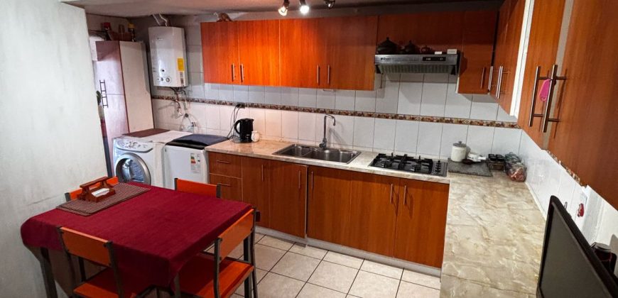 Bella casa en Pasaje Micro Barrio Cerro El Paraguas Larapinta