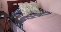 Bella casa en Pasaje Micro Barrio Cerro El Paraguas Larapinta