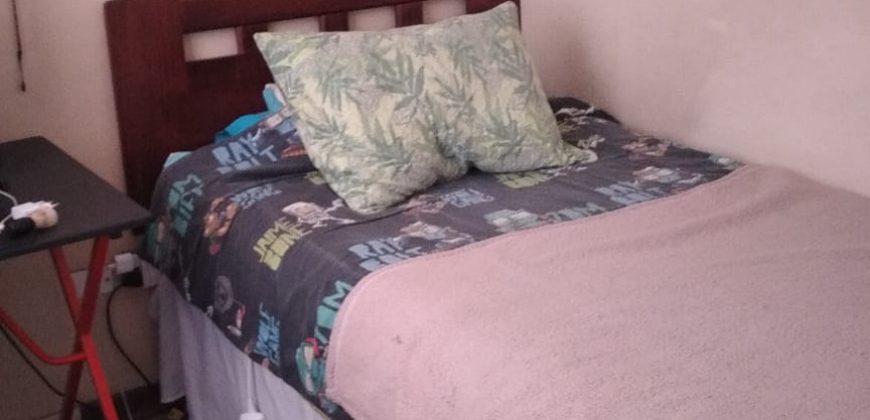 Bella casa en Pasaje Micro Barrio Cerro El Paraguas Larapinta