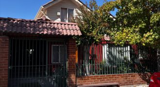 Bella casa en Pasaje Micro Barrio Cerro El Paraguas Larapinta