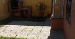 Bella casa 1 piso Pasaje Las Maravillas 2da etapa, Larapinta. Valor $ 450.000