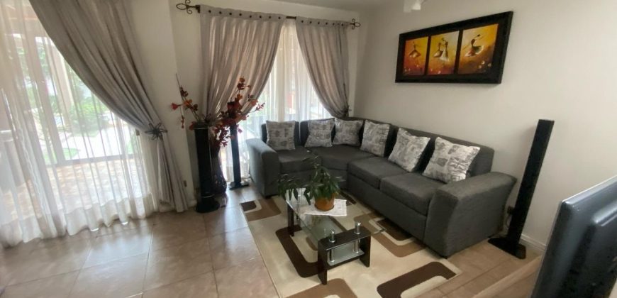 Bella casa en Condominio Los Coihues Larapinta