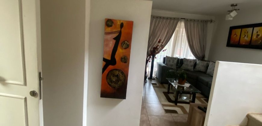 Bella casa en Condominio Los Coihues Larapinta