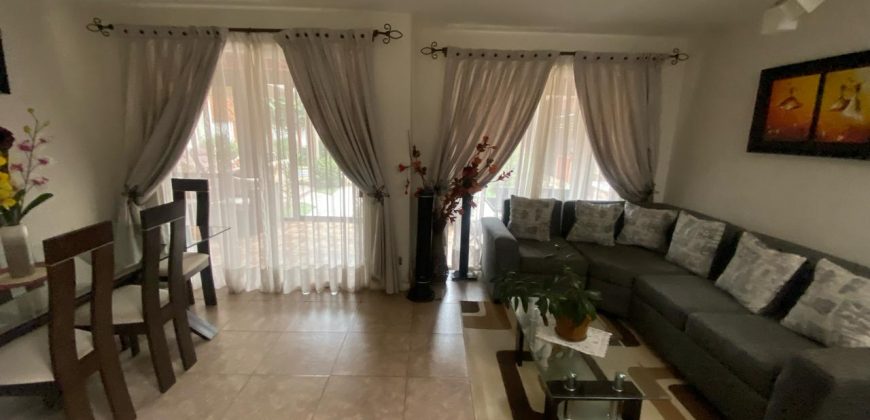 Bella casa en Condominio Los Coihues Larapinta