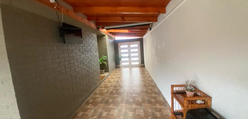 Bella casa en Condominio Los Coihues Larapinta