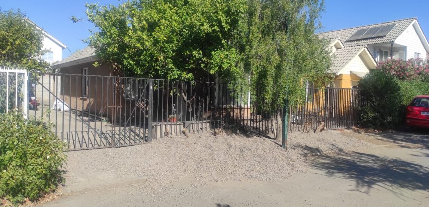 Arriendo de Propiedad en Pasaje Los Lirios, Larapinta.