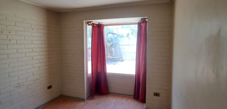 Arriendo de Propiedad en Pasaje Los Lirios, Larapinta.